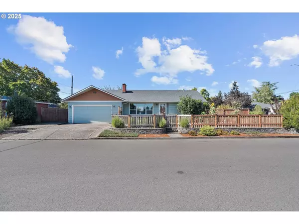 1649 NW ADAMS ST, Mc Minnville, OR 97128