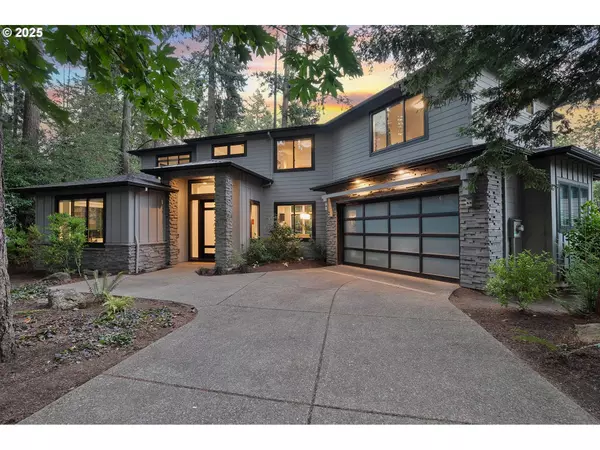 16200 WALUGA DR, Lake Oswego, OR 97035