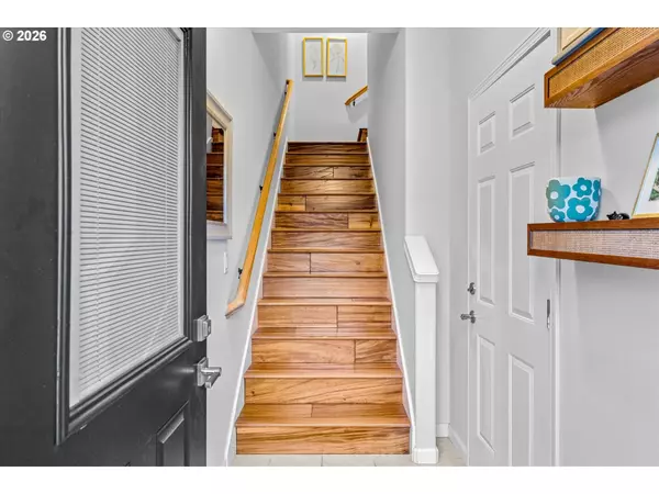 18718 SW 91ST TER, Tualatin, OR 97062