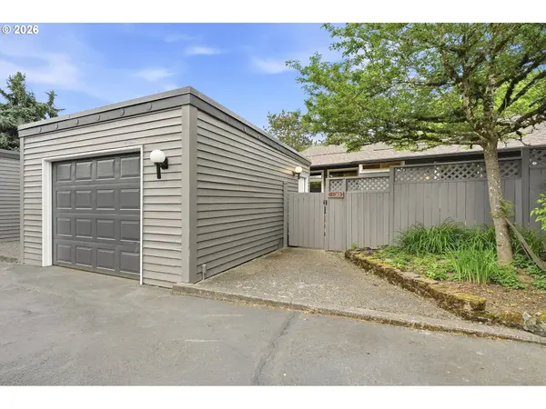 28612 SW ASH MEADOWS BLVD #30, Wilsonville, OR 97070