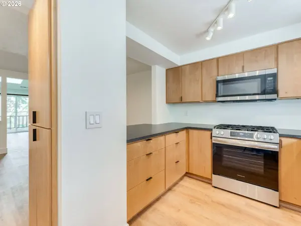 11990 SW CORBY DR, Portland, OR 97225