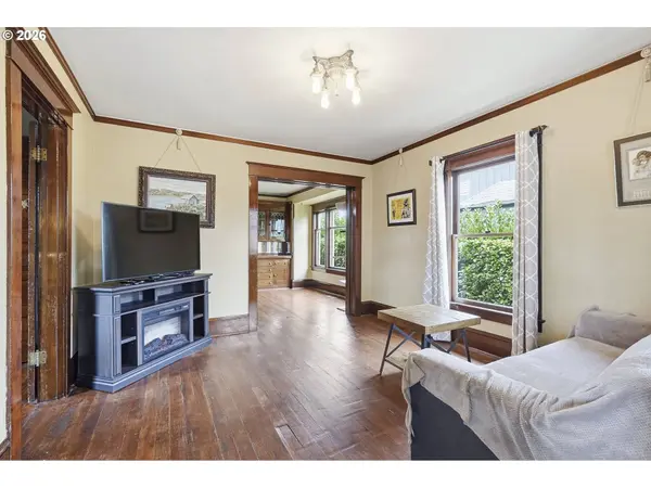 3203 SE 66TH AVE, Portland, OR 97206