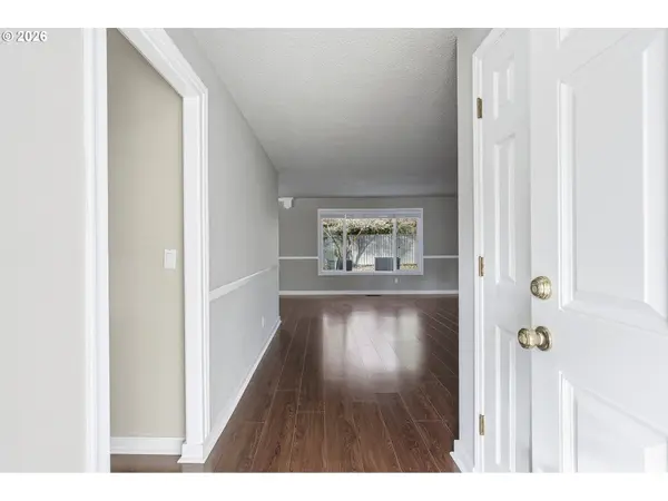 21659 SW DAKOTA CIR, Tualatin, OR 97062