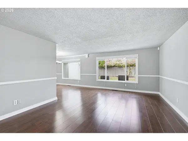 21659 SW DAKOTA CIR, Tualatin, OR 97062