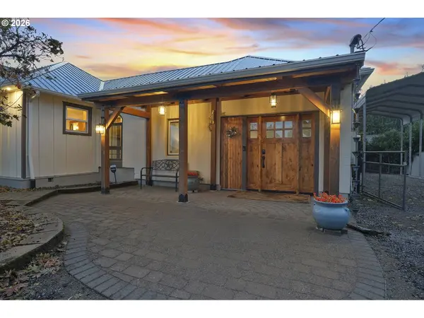 17145 STRAUSS AVE, Sandy, OR 97055