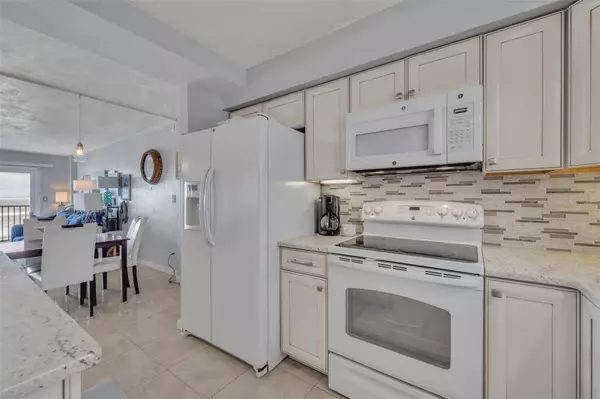 2860 OCEAN SHORE BLVD #3030, Ormond By The Sea, FL 32176