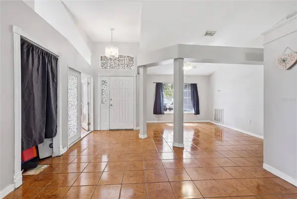 725 W 9TH ST, Deltona, FL 32725