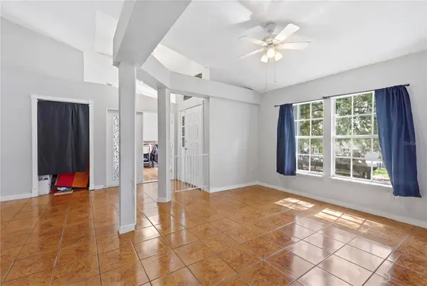 725 W 9TH ST, Deltona, FL 32725
