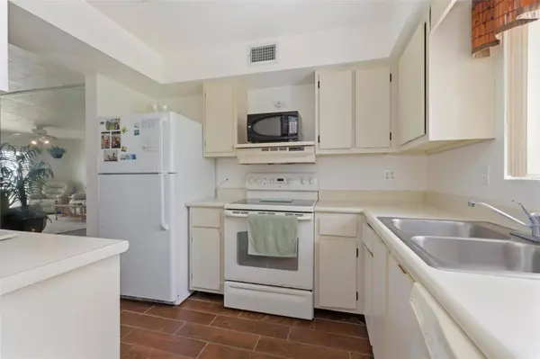2860 OCEAN SHORE BLVD #1010, Ormond By The Sea, FL 32176