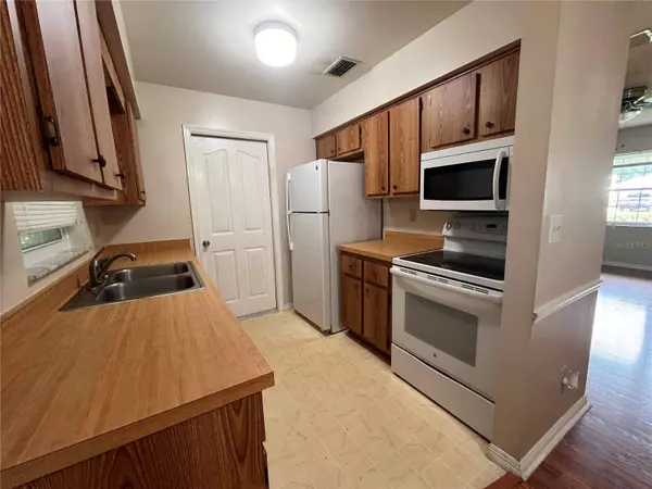 30 HEMLOCK TERRACE DR, Ocala, FL 34472