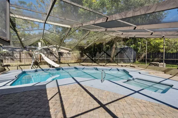 1120 W MAGNOLIA ST, Clermont, FL 34711