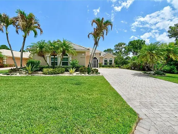 4615 NW Wandering Oak Court, Jensen Beach, FL 34957