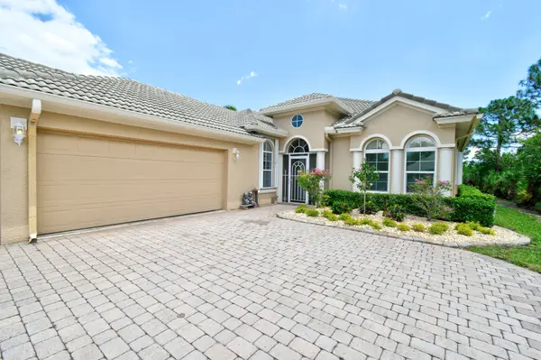 4615 NW Wandering Oak Court, Jensen Beach, FL 34957