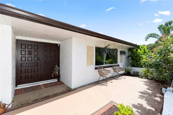 225 TEMPLE CIR, Eustis, FL 32726