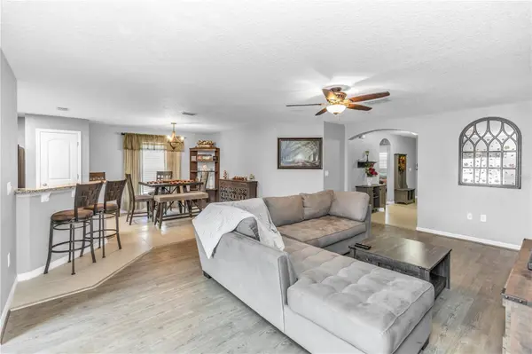 4510 BARBUDA DR, Tavares, FL 32778