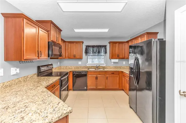 4510 BARBUDA DR, Tavares, FL 32778