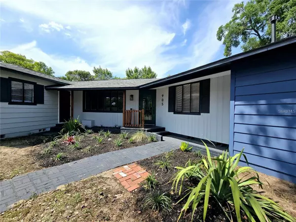 905 W 11TH AVE, Mount Dora, FL 32757