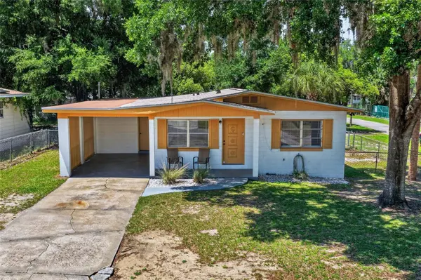 529 E GOTTSCHE AVE, Eustis, FL 32726