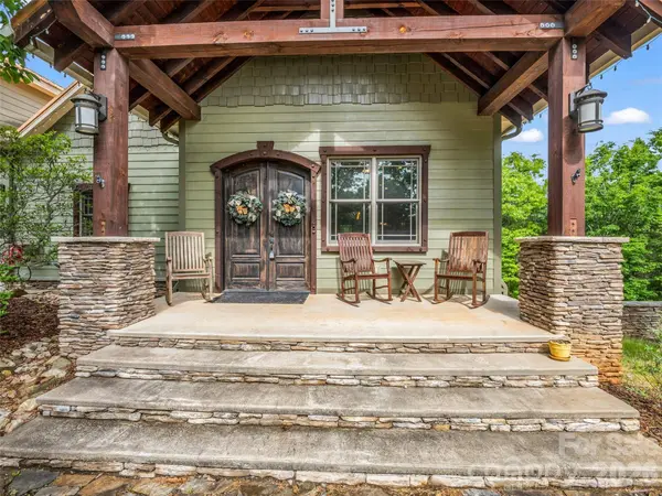 174 Rock RDG, Lake Lure, NC 28746