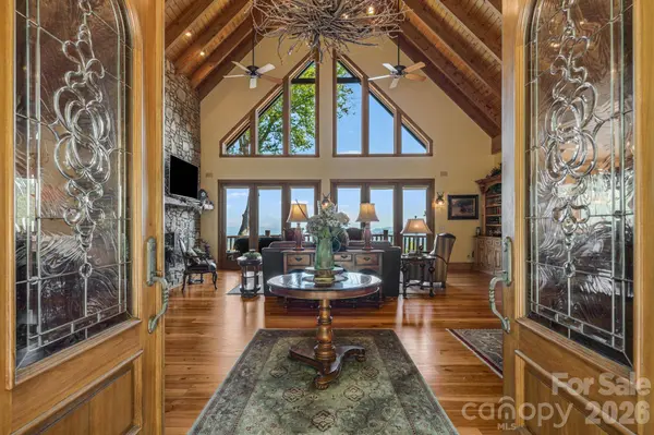 640 Overlook DR, Mars Hill, NC 28754
