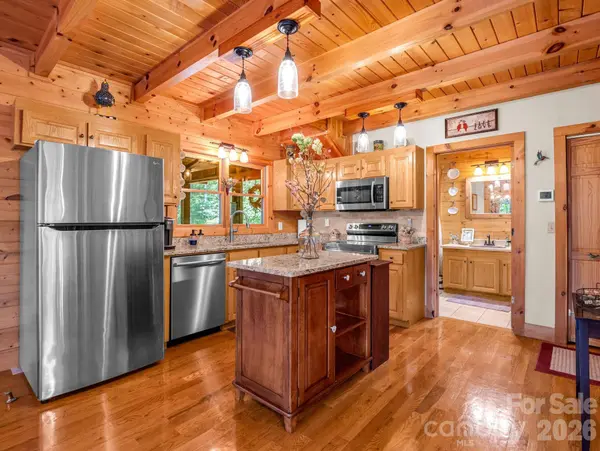 106 Lake Terrace DR, Nebo, NC 28761