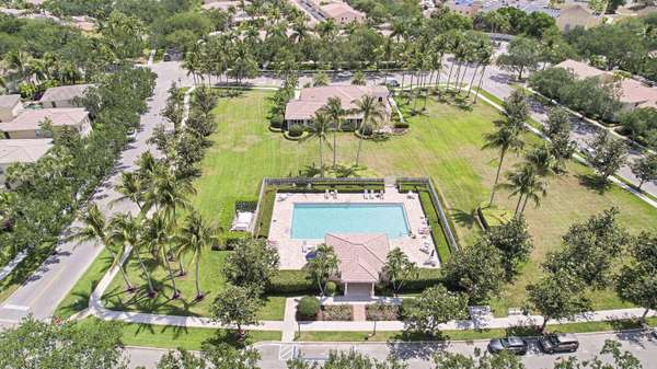 3320 W Community DR, Jupiter, FL 33458