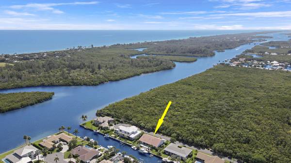 9139 SE Hawksbill WAY, Hobe Sound, FL 33455