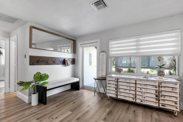 1605 Treemont AVE, Jupiter, FL 33469