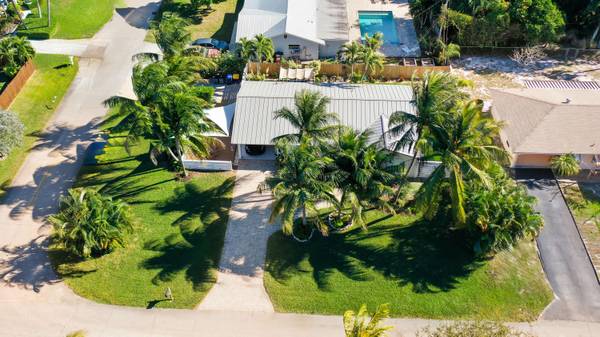 1605 Treemont AVE, Jupiter, FL 33469