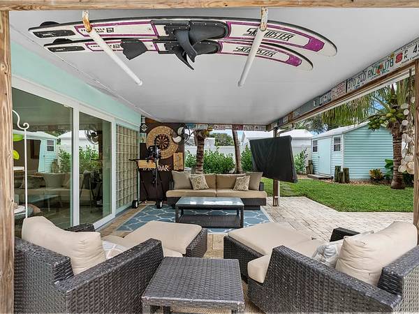 1521 Venus Ave, Jupiter, FL 33469-3110