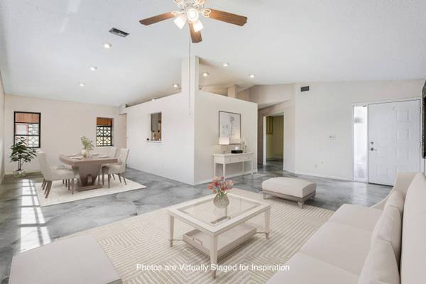8421 Bonita Isle DR, Lake Worth, FL 33467