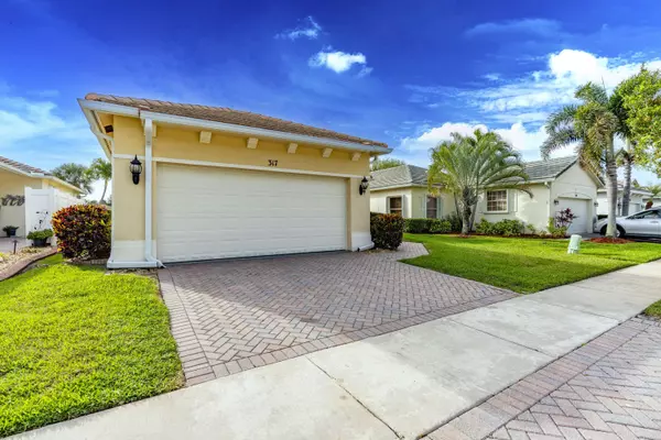 317 SW Maclay WAY, Port Saint Lucie, FL 34986