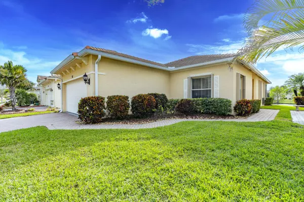 317 SW Maclay WAY, Port Saint Lucie, FL 34986