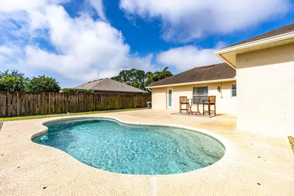 3541 SW Kromrey ST, Port Saint Lucie, FL 34953