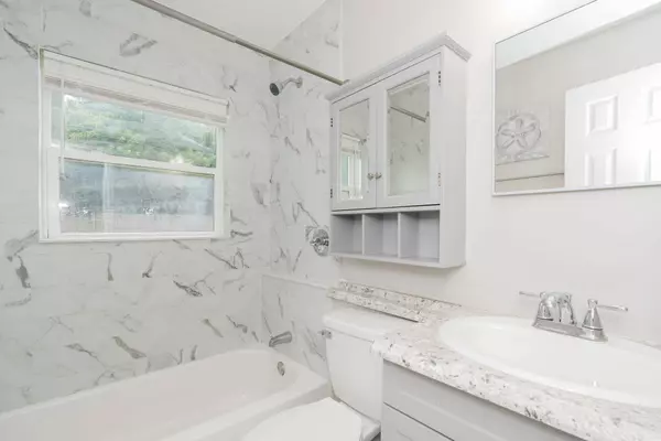 2011 N 51st CT, Fort Pierce, FL 34947