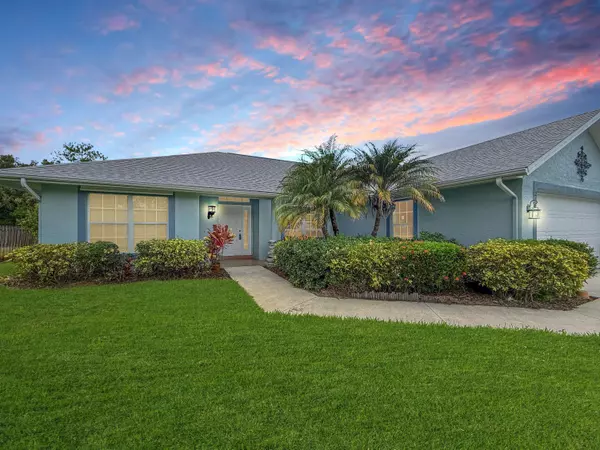 2348 SW Pamona ST, Port Saint Lucie, FL 34953