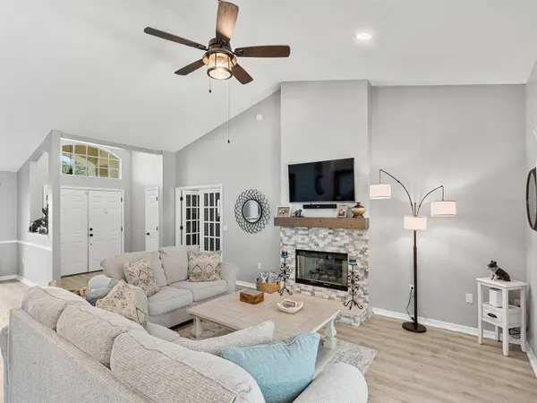 1024 DESTIN DR, Lake Wales, FL 33898