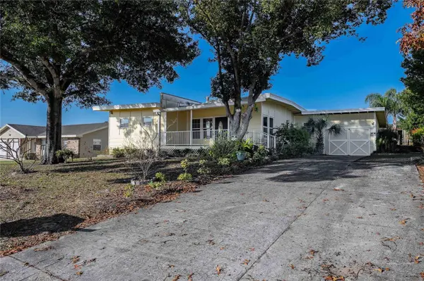 827 SHERWOOD DR, Lake Wales, FL 33898