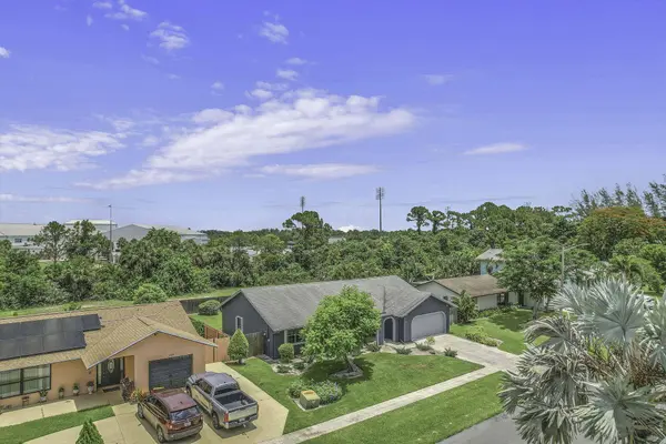 223 Bobwhite RD, Royal Palm Beach, FL 33411