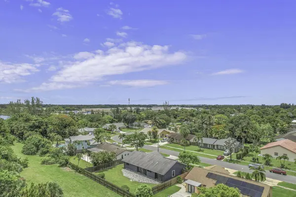 223 Bobwhite RD, Royal Palm Beach, FL 33411