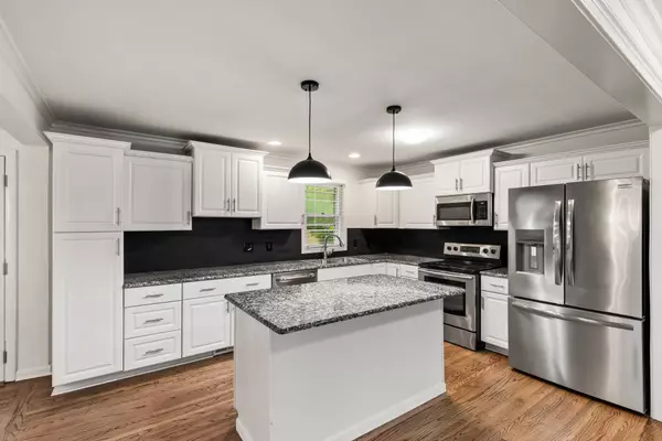 3103 Lakeland Dr, Nashville, TN 37214