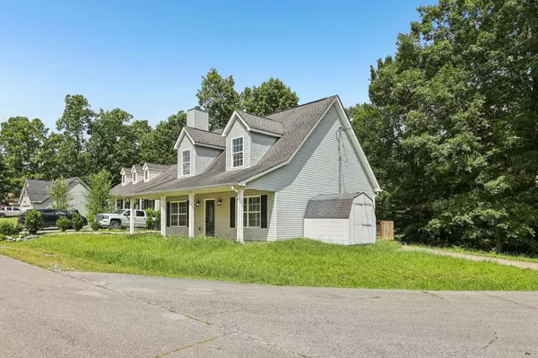 147 Coach Dr, White Bluff, TN 37187