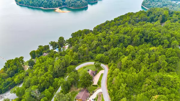 327 Marble Point Way, New Tazewell, TN 37825