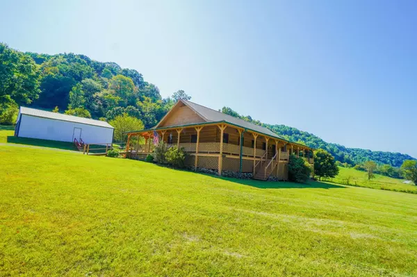 1675 Chigger Hollow Rd, Pleasant Shade, TN 37145