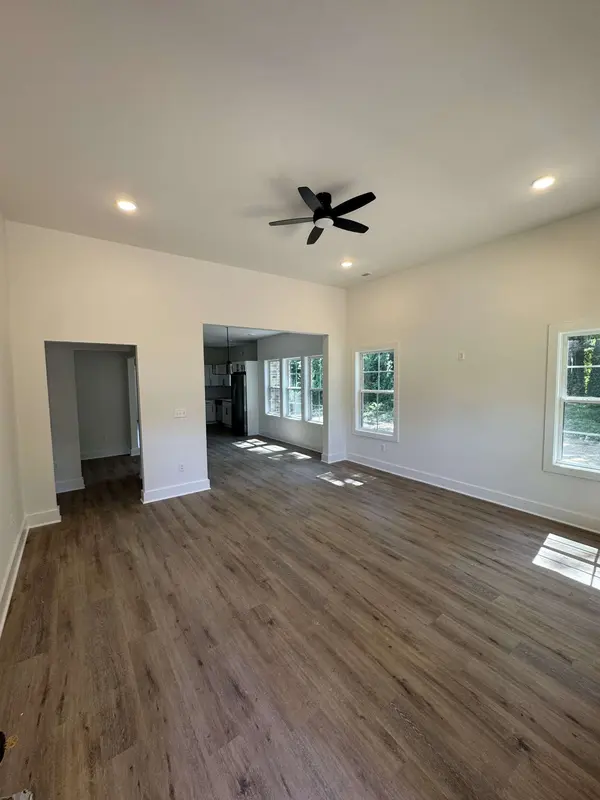 737 Rogers Rd, Gallatin, TN 37066