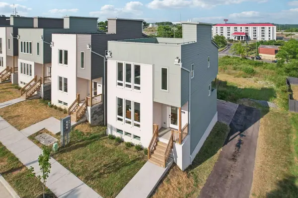 1611 Hampton St, Nashville, TN 37207