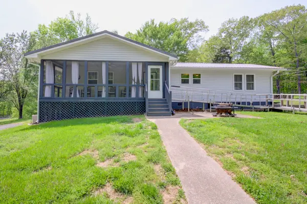 166 Upper Standing Rock Rd, Dover, TN 37058