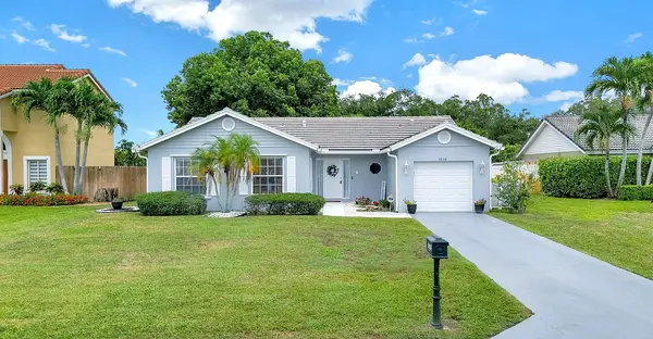 9858 Holly Hill Dr, Boynton Beach, FL 33437-3605