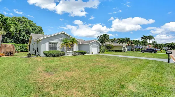 9858 Holly Hill Dr, Boynton Beach, FL 33437-3605