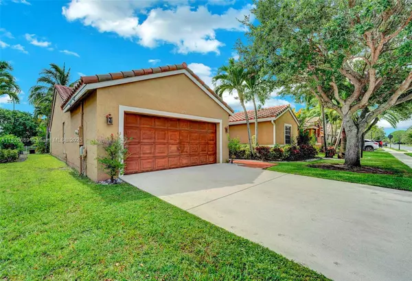 275 SW 198th Ter, Pembroke Pines, FL 33029
